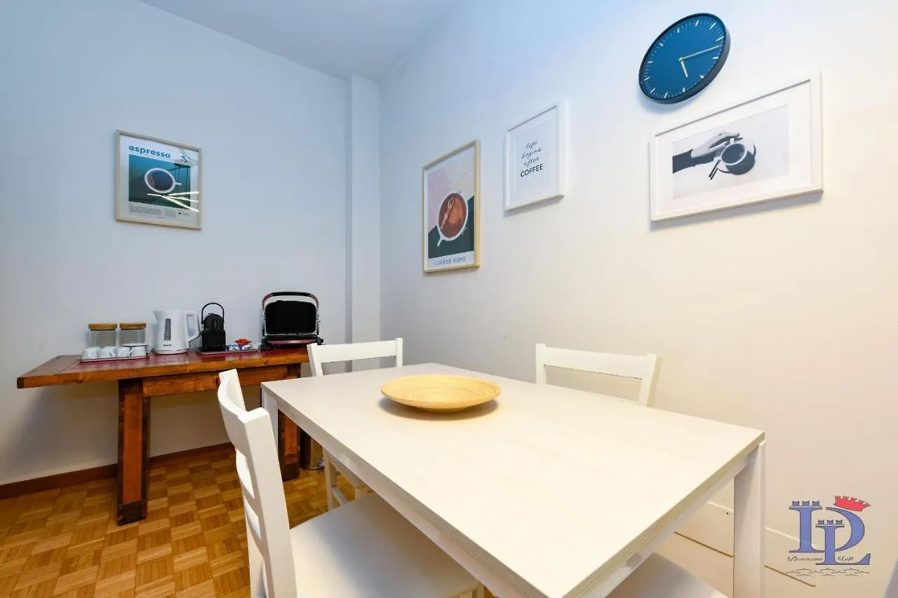 Apartment Il Gigante Del Lago The Giant - Desenzanoloft Desenzano del Garda