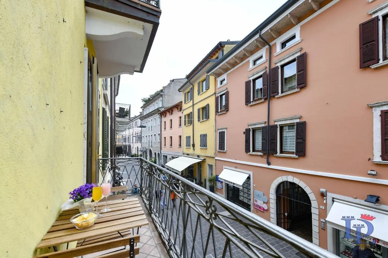 Apartment Il Gigante Del Lago The Giant - Desenzanoloft Desenzano del Garda